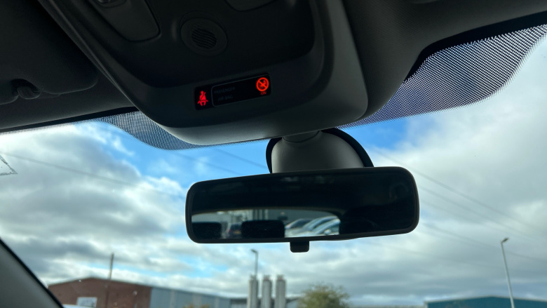 Renault Captur 0.9 TCE 90 Play 5dr Petrol Hatchback